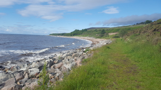 Helmsdale Beach - Holiday accommodation by the seaside